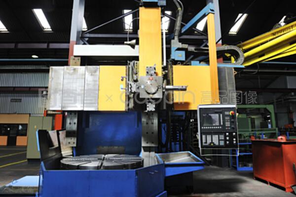 室内工厂机械设备的研发趋势与应用前景